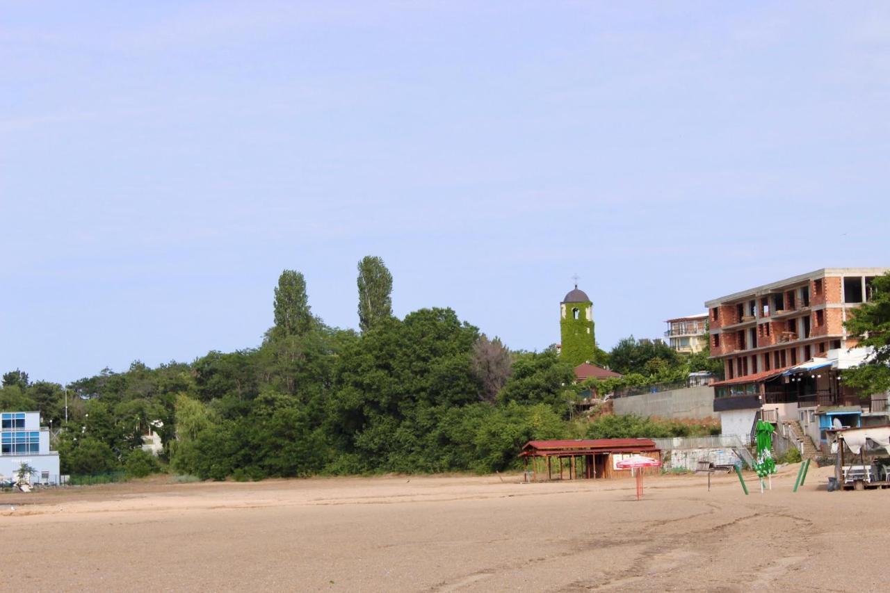 فندق Sunset Art Beach Front تشيرنوموريتس المظهر الخارجي الصورة